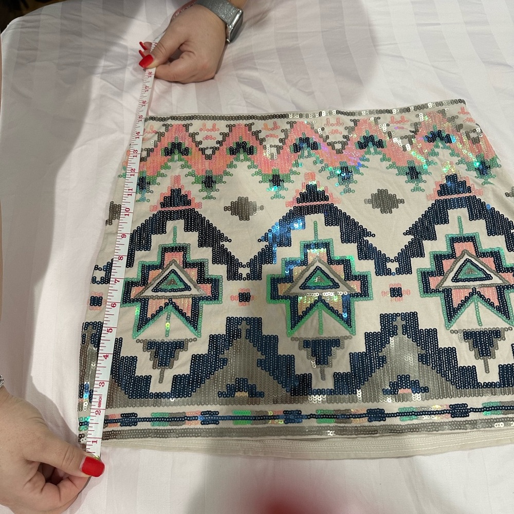 Aztec print sequin skirt from EXPRESS - Picture 4 of 5
